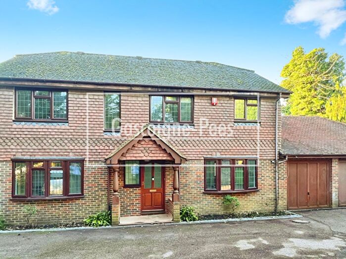5 Bedroom Property To Rent In Stoke Road, Cobham, KT11