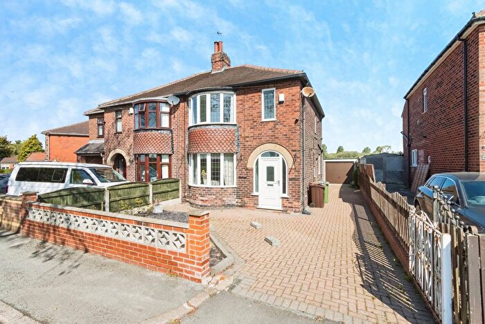 3 Bedroom Semi Detached House For Sale In Doncaster Road, Crofton, Wakefield, West Yorkshire, WF4