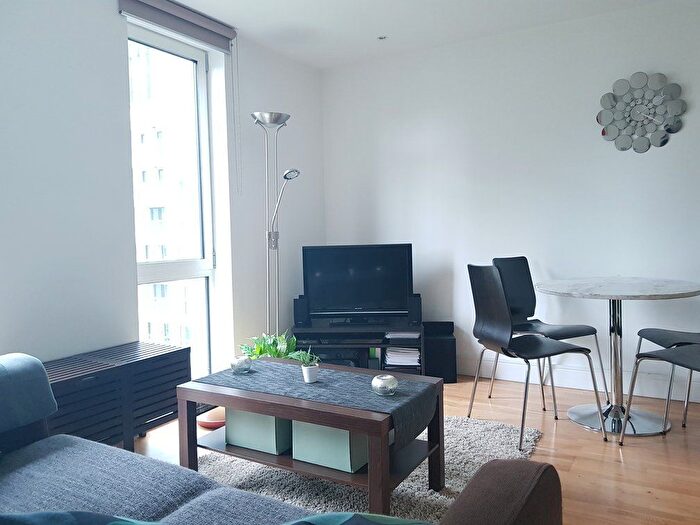 1 Bedroom Flat To Rent In Greater London, E14