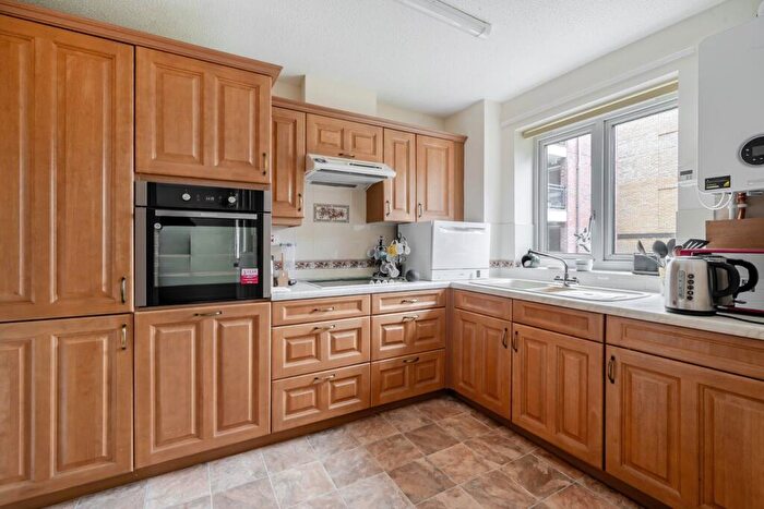 2 Bedroom Retirement Property For Sale In Southfields Road, Eastbourne, BN21