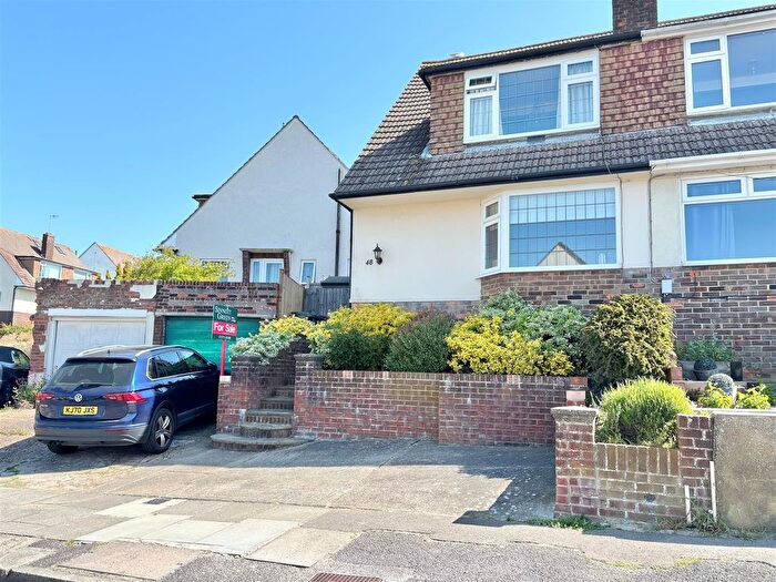 3 Bedroom Semi-Detached House For Sale In Truleigh Drive, Portslade, BN41