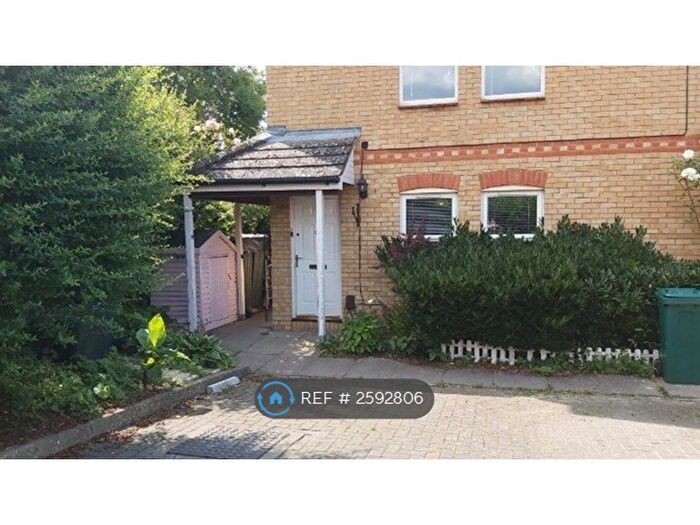 2 Bedroom Flat To Rent In Mallard Close, London, W7