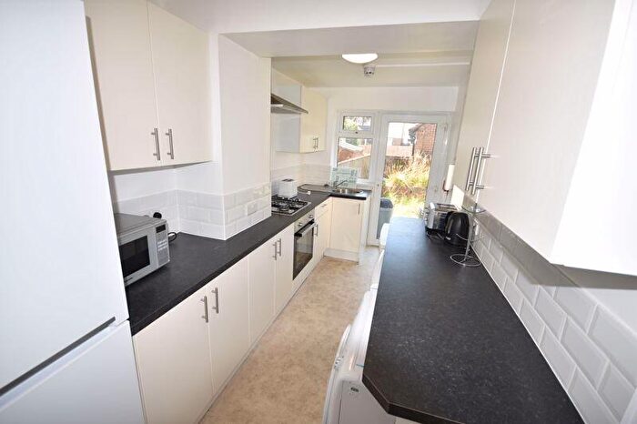 5 Bedroom Terraced House To Rent In St James Road, St James, Exeter, EX4