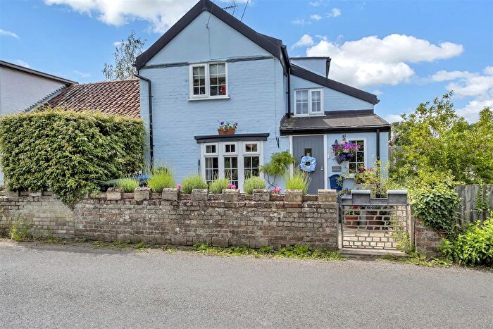 2 Bedroom Property For Sale In Green Road, Woolpit, Bury St. Edmunds, IP30