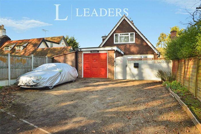 3 Bedroom Bungalow For Sale In Pit Lane, Maypole Road, Tiptree, CO5