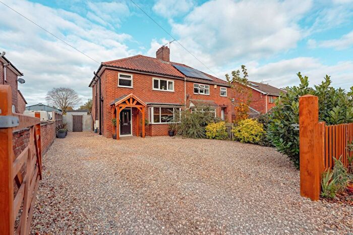 3 Bedroom Semi-Detached House For Sale In Dereham Road, New Costessey, NR5