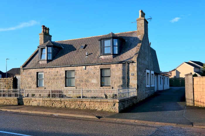 4 Bedroom Detached House For Sale In Victoria Street, Dyce, Aberdeen, AB21