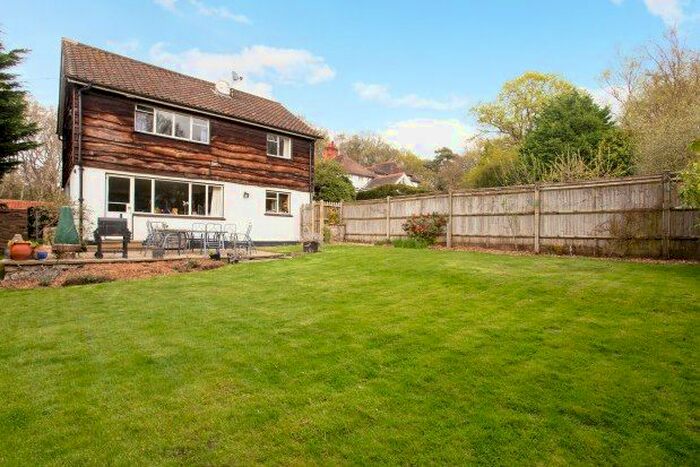 3 Bedroom Property To Rent In Camp Road, London, SW19