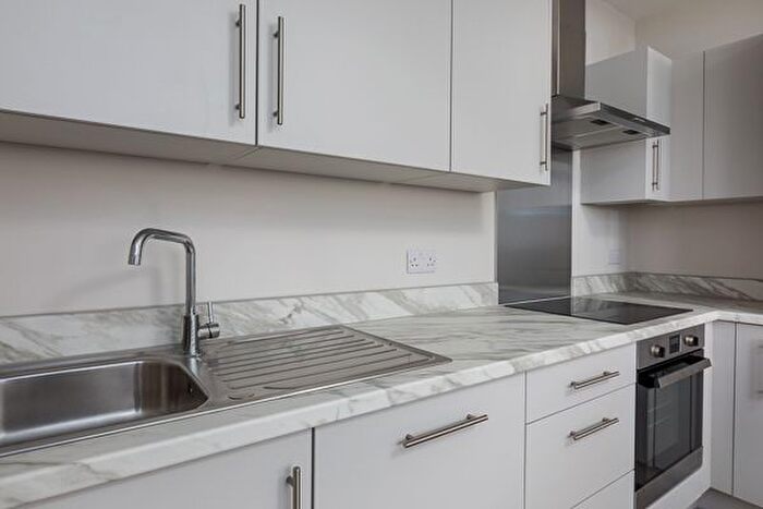 1 Bedroom Flat To Rent In Spring Hall Lane, Pellon, Halifax, HX1