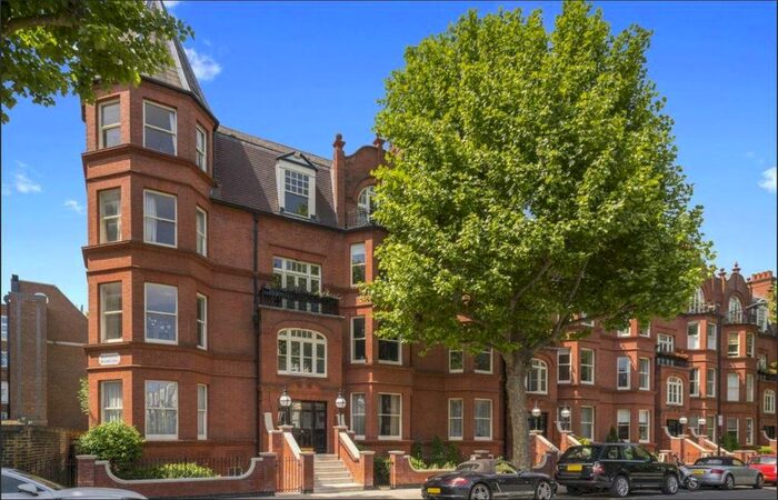 3 Bedroom Flat To Rent In Morshead Road, Maida Vale, W9
