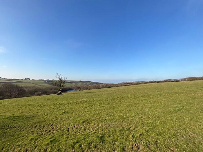 2 Bedroom Cottage To Rent In Shorestone, Woolley, EX23