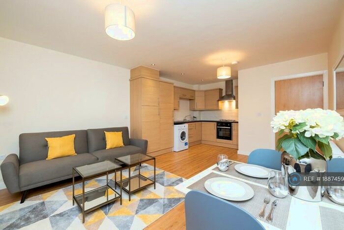 1 Bedroom Flat To Rent In Lantern Court, Leamington Spa, CV32