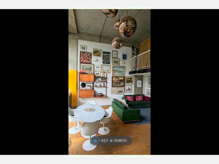 2 Bedroom Flat To Rent In Kings Wharf, London, E8