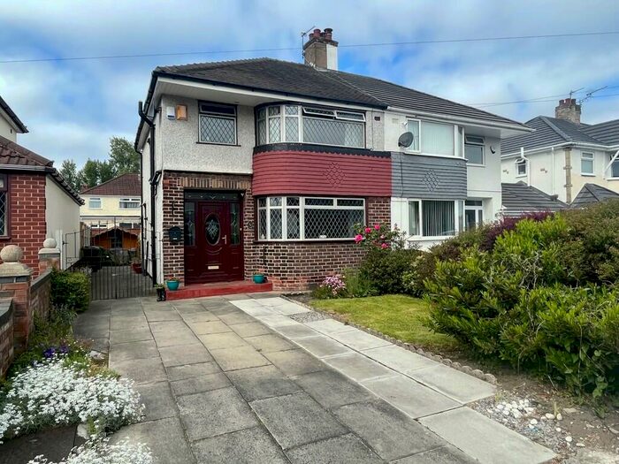 3 Bedroom SemiDetached House For Sale In Aintree Lane, Aintree, L10