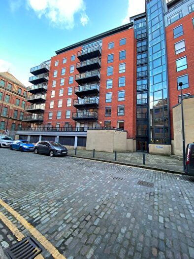 2 Bedroom Flat To Rent In The Quays, Concordia Street, Leeds City Centre, Leeds, West Yorkshire, LS1