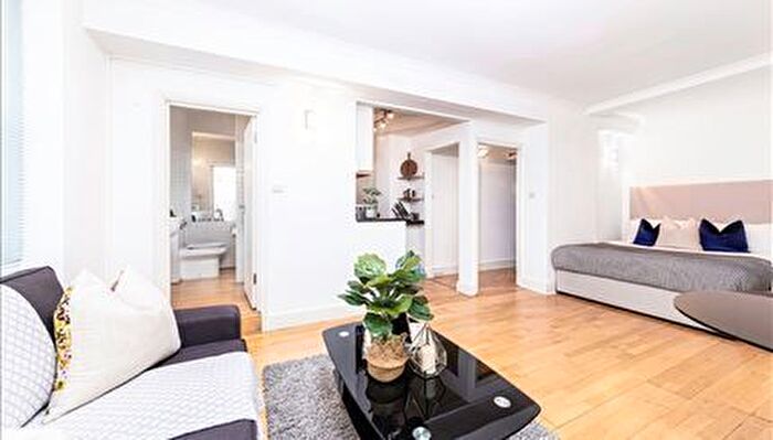 Studio To Rent In Hill Street, Mayfair, W1J