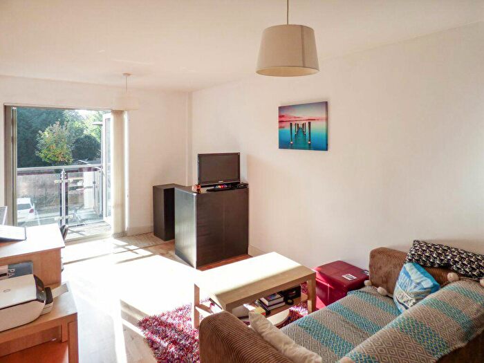 1 Bedroom Flat To Rent In Apt Dain Court, B29