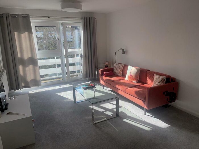 2 Bedroom Apartment To Rent In Cunliffe Close, Oxford, OX2