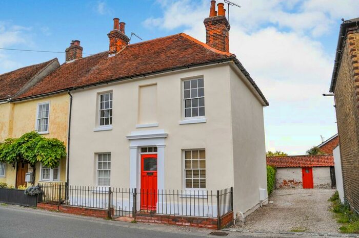 3 Bedroom Semi-Detached House To Rent In Maldon Road, Great Baddow, Chelmsford, CM2