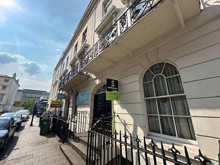 2 Bedroom Flat To Rent In Portland Street, Southampton, SO14