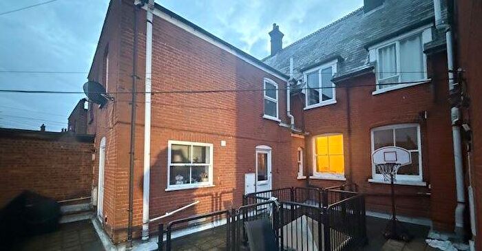 3 Bedroom Flat For Sale In Albert Walk, Felixstowe, Suffolk, IP11