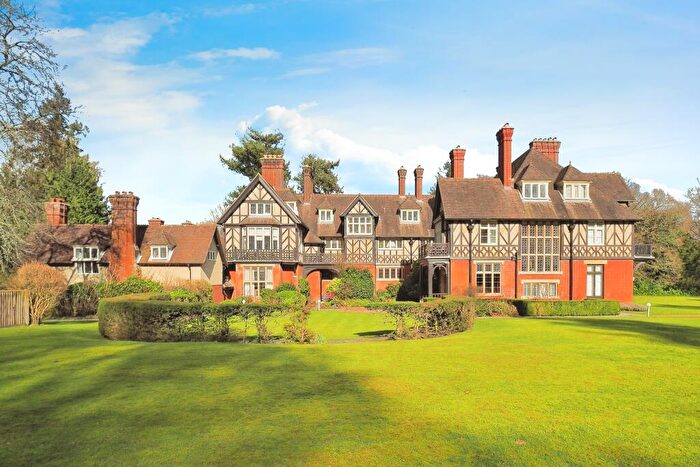 2 Bedroom Flat For Sale In Castle Malwood Lodge, Minstead, Lyndhurst, Hampshire, SO43