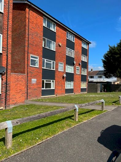 3 Bedroom Maisonette To Rent In Homer Close, Gosport, PO13