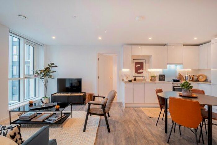 2 Bedroom Flat To Rent In Strand Street, Liverpool, L1