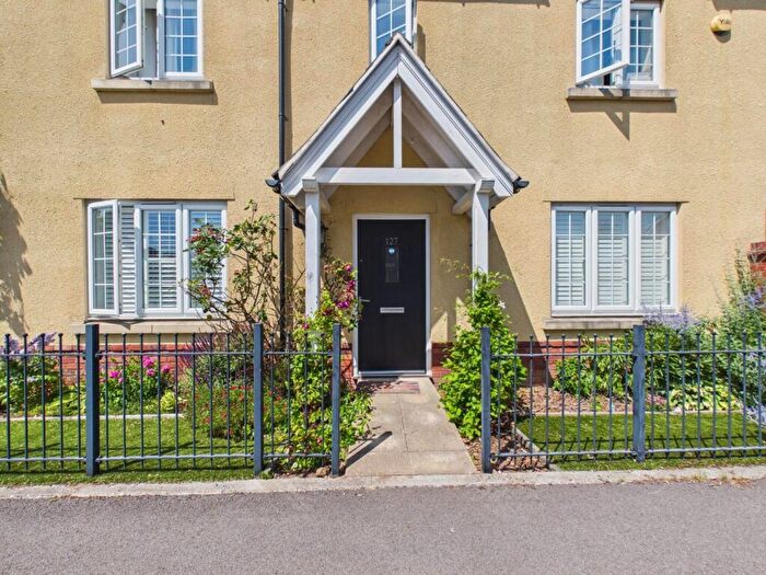 4 Bedroom Detached House For Sale In Badger Road, Thornbury, Bristol, BS35