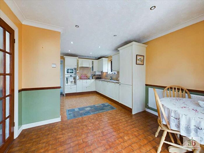 5 Bedroom Link Detached House For Sale In Heathfield, Martlesham Heath, IP5