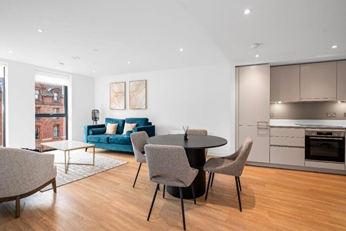 2 Bedroom Apartment To Rent In Whitworth Street, Manchester, Greater Manchester, M1