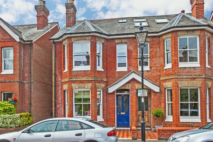 4 Bedroom Semi-Detached House To Rent In Monks Road, Winchester, SO23