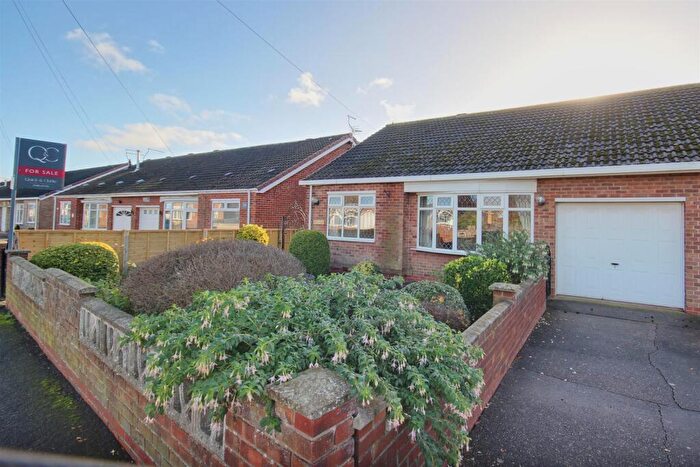 2 Bedroom Semi-Detached Bungalow For Sale In Well Lane, Willerby, Hull, HU10