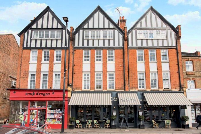 2 Bedroom Flat To Rent In Turnham Green Terrace, London, W4