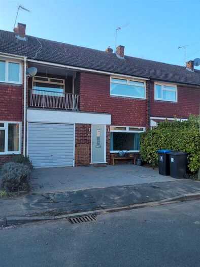 3 Bedroom Terraced House To Rent In Wey Barton, Byfleet, West Byfleet, KT14
