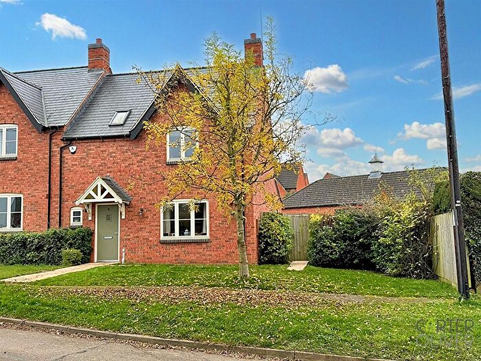 3 Bedroom Semi-Detached House For Sale In Swinford Road, Catthorpe, Lutterworth, LE17