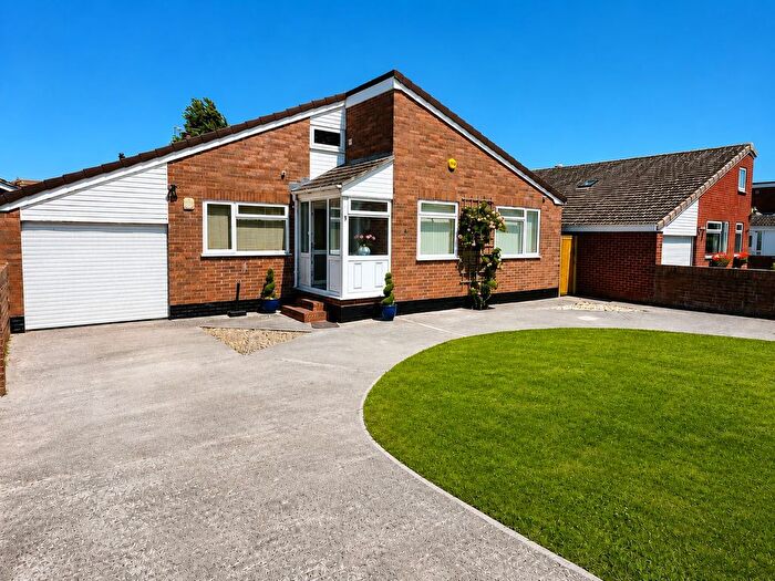 4 Bedroom Detached Bungalow For Sale In Rose Tree Paddock, Berrow, Burnham-On-Sea, TA8