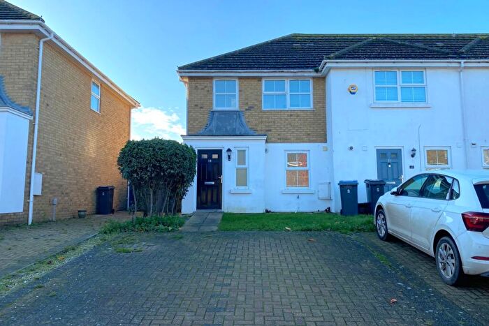 3 Bedroom End Of Terrace House For Sale In Goodwin Close, Deal, CT14