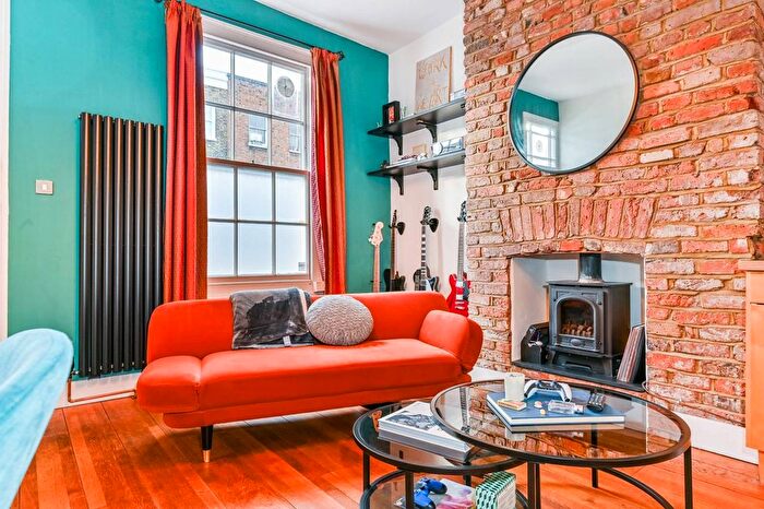 1 Bedroom Flat To Rent In St Peters Street, Angel, London, N1