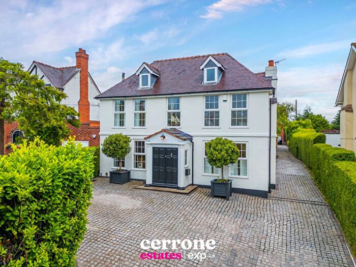 4 Bedroom Detached House For Sale In Birmingham Road, Marlbrook, Bromsgrove, B61