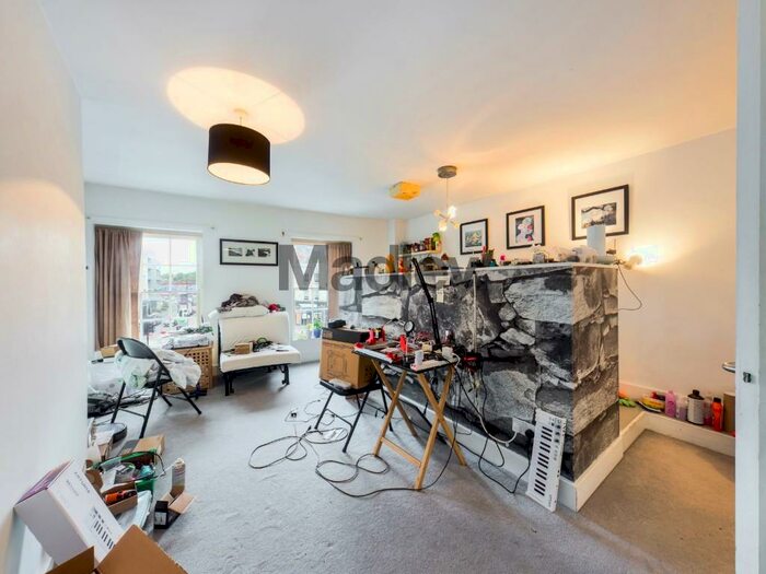 1 Bedroom Flat To Rent In Deptford Broadway, London, SE8