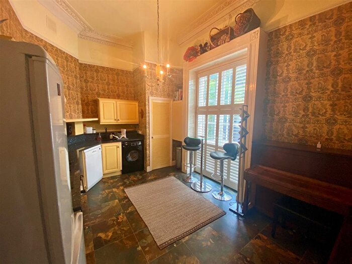 1 Bedroom Flat To Rent In Worcester Road, Malvern, WR14