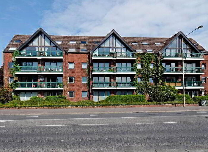 1 Bedroom Apartments For Sale In Balmoral Court, Belfast, BT9