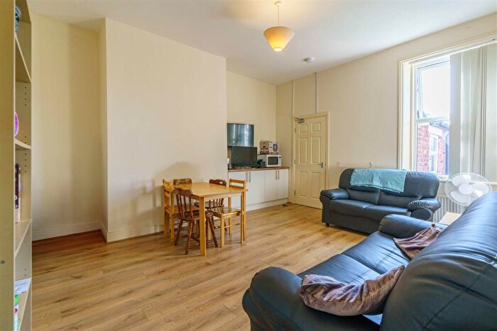 4 Bedroom Flat To Rent In Claremont Road, Spital Tongues, NE2