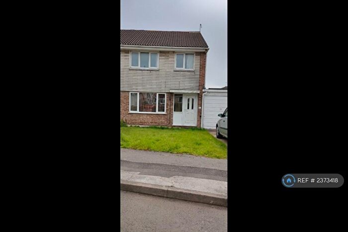 3 Bedroom Semi-Detached House To Rent In Sloan Drive, Nottingham, NG9