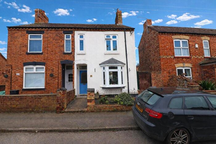 3 Bedroom Semi Detached House For Sale In Mulso Road, Finedon, NN9