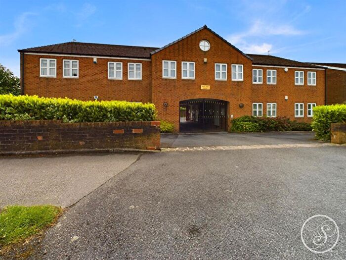 2 Bedroom Flat To Rent In A High Ash Drive, Leeds, LS17