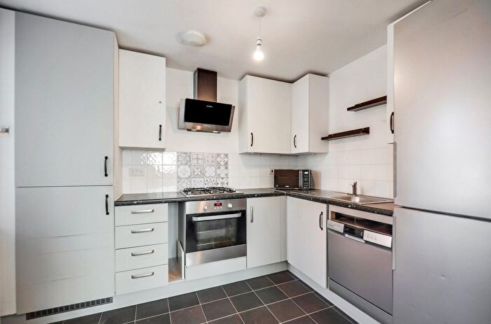 3 Bedroom Property For Sale In Fieldfare, Leighton Buzzard, LU7