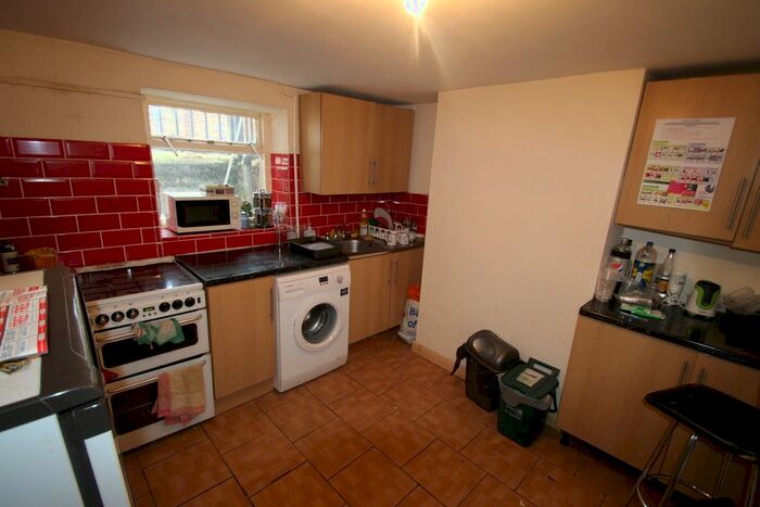 6 Bedroom Terraced House To Rent In Iffley Road, Oxford, OX4