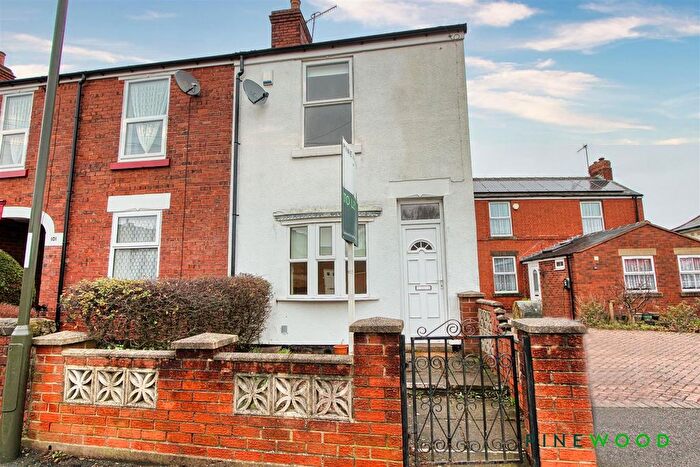 2 Bedroom End Of Terrace House To Rent In Barker Lane, Brampton, Chesterfield, Derbyshire, S40